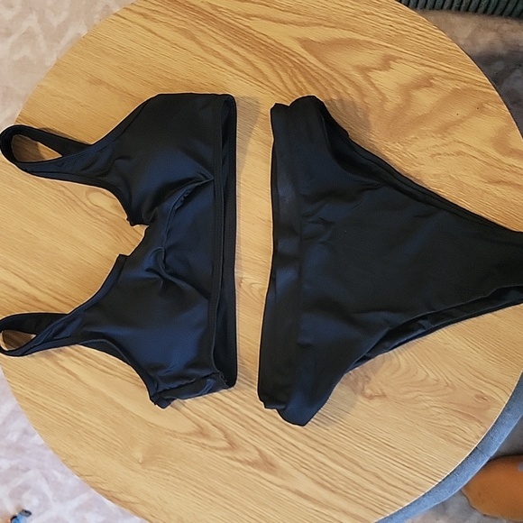 Sexy Cheeky Bikini - Picture 2 of 2